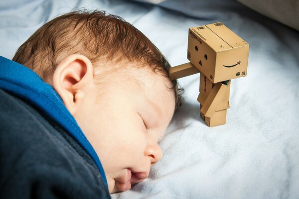 Amico a guardia del sonno dei bambini