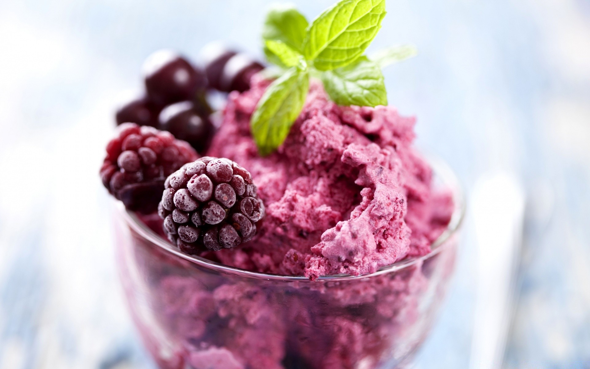 obst süß lebensmittel beere himbeere schließen erfrischung minze glas schüssel sommer brombeere gesund eis blaubeere erdbeere lecker epicourt desktop