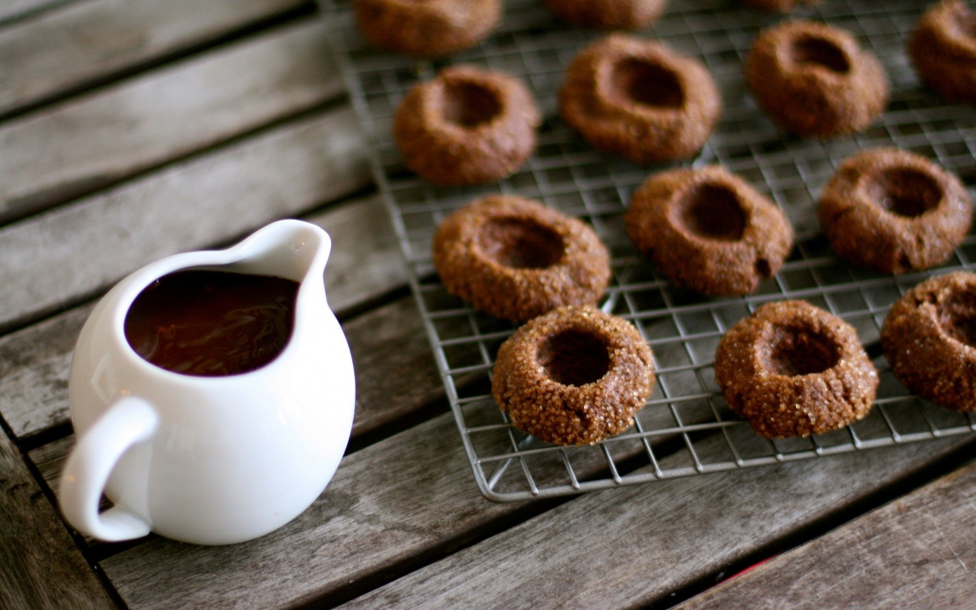 desserts food chocolate sweet sugar breakfast cup coffee delicious refreshment cookie cake wood bakery desktop candy pastry milk drink close-up