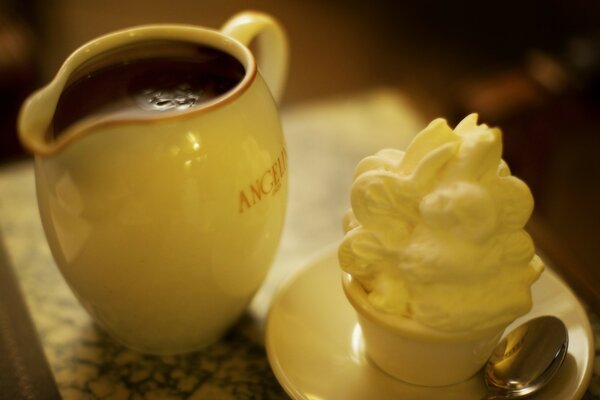 Tazza di bevande di caffè, latte