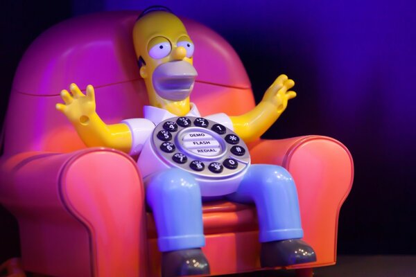 Habitación Simpson se sienta en el Sofá en forma de Teléfono