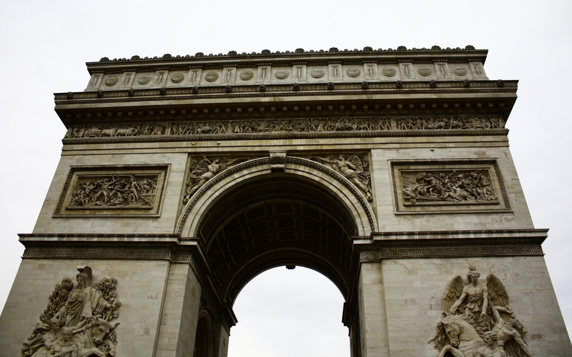 house and comfort architecture travel building monument sculpture landmark sky city tourism ancient old victory arch daylight stone art outdoors marble exterior