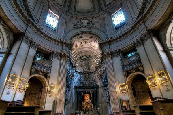 Vista della cupola del tempio dall interno