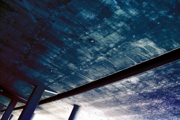 Concrete ceiling in daylight