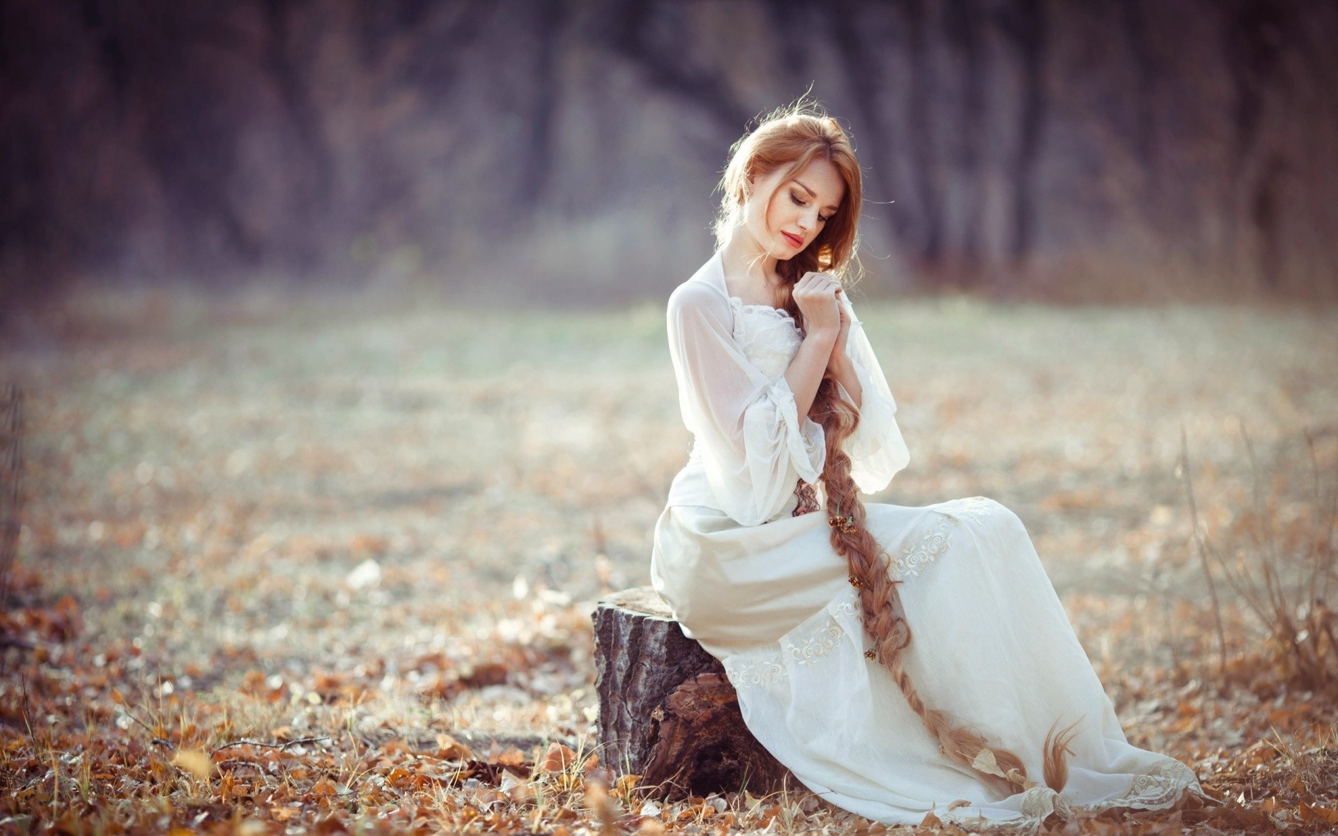 otras chicas naturaleza otoño al aire libre chica mujer parque moda relajación retrato verano boda hermoso hierba solo bonito buen tiempo madera vacaciones