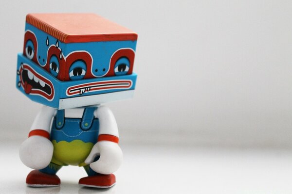 A multi-faceted toy figure for games