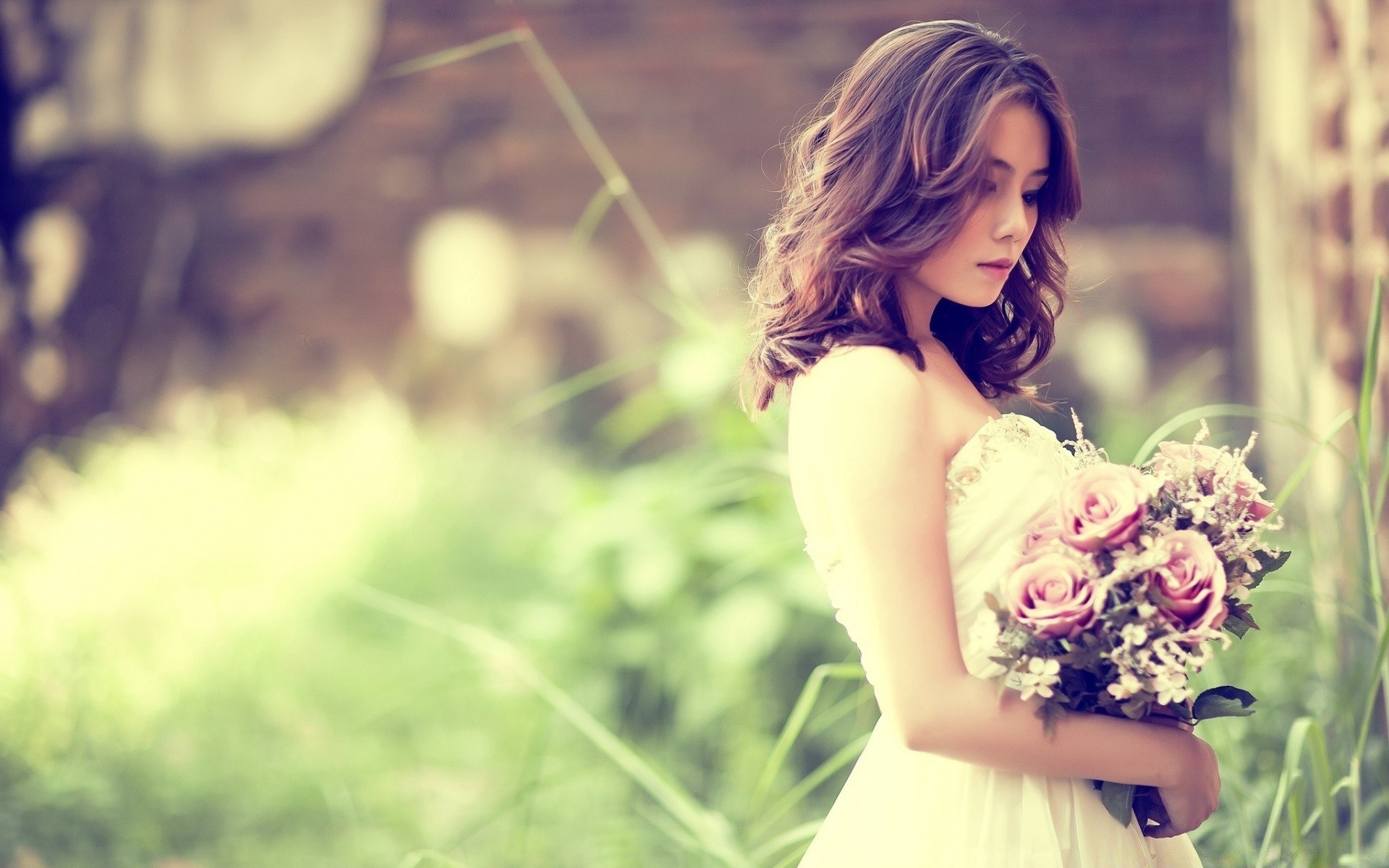 autres filles nature été belle à l extérieur fleur herbe parc fille beau temps femme à l extérieur champ bonheur