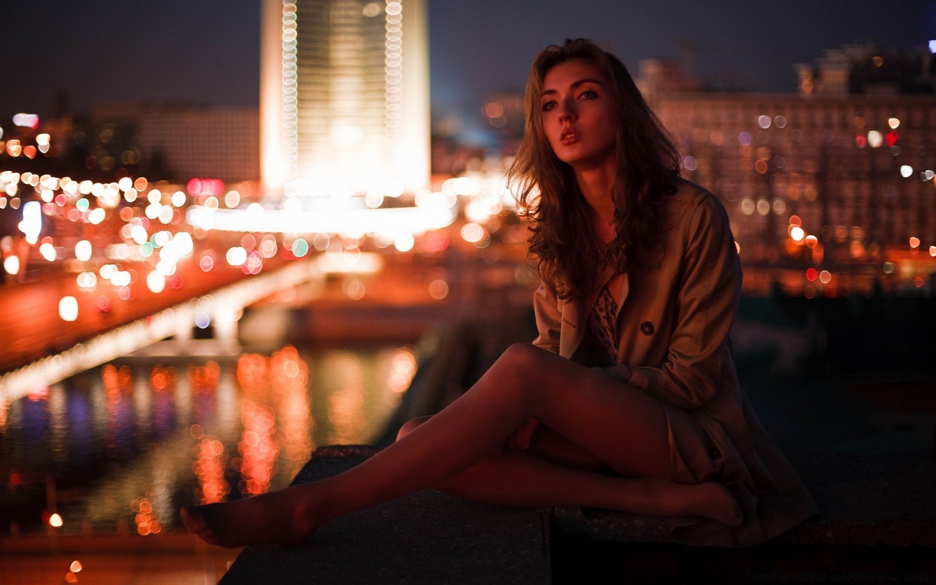 otras chicas retrato adulto mujer solo vela noche luz chica ciudad música viajes calle festival