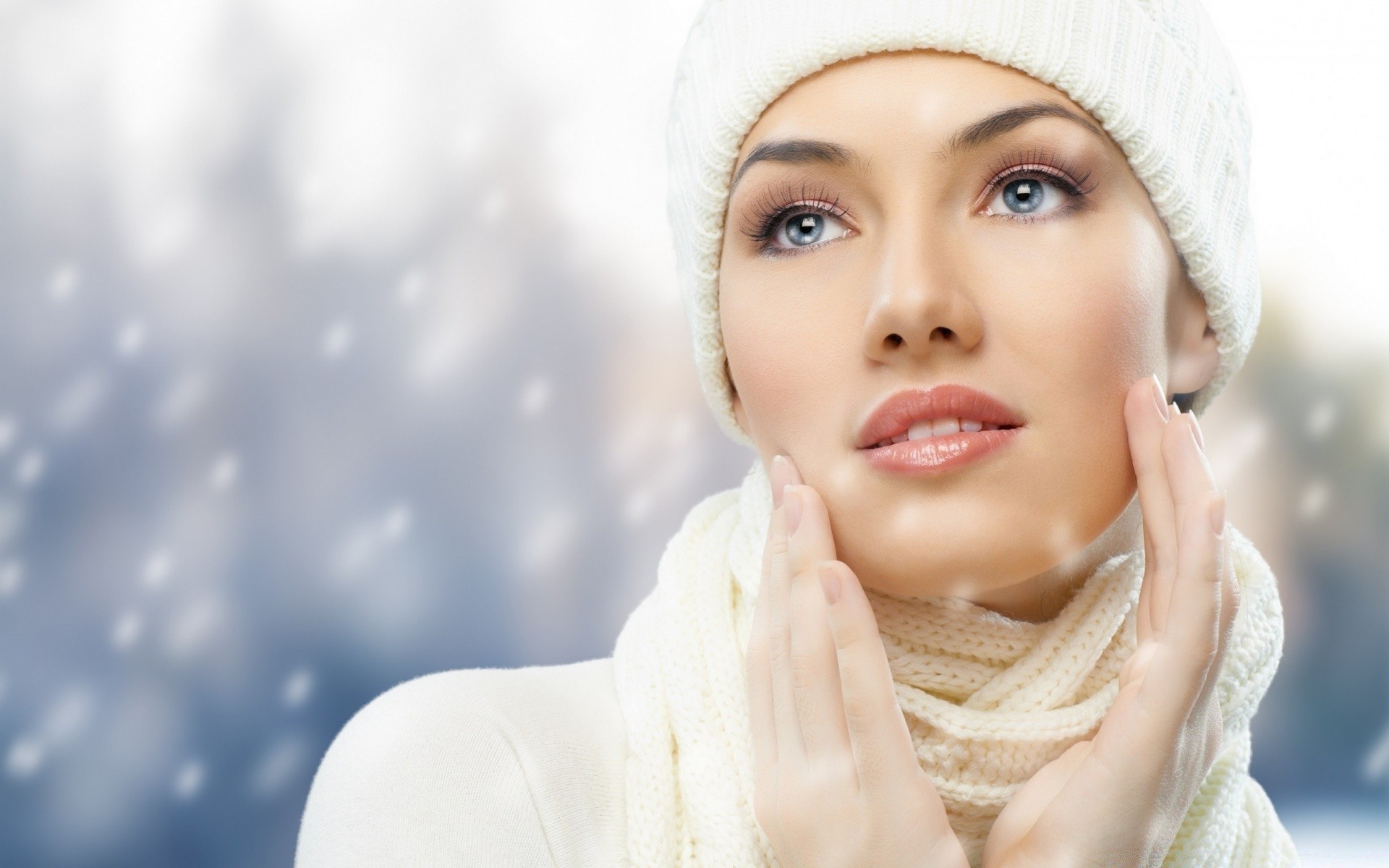 cara y sonrisa invierno mujer frío nieve navidad moda bufanda lindo