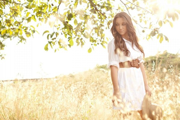 Summer photos of beautiful girls in nature