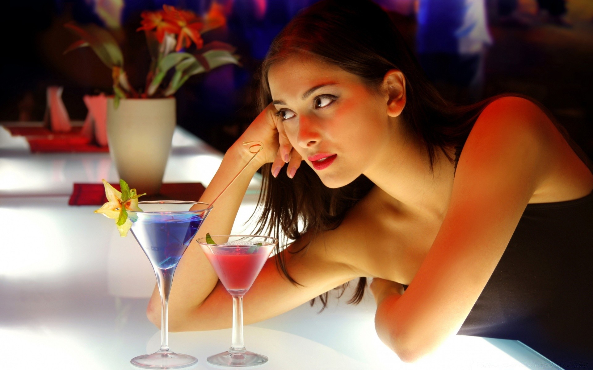 otras chicas vida nocturna bar fiesta cóctel mujer club beber restaurante vidrio