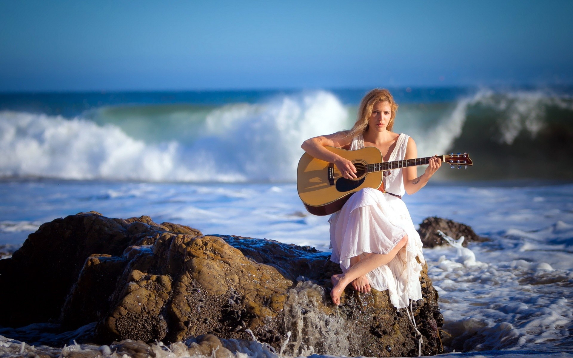 andere mädchen wasser ein himmel erwachsener im freien meer meer sonnenuntergang urlaub strand ozean reisen rock frau