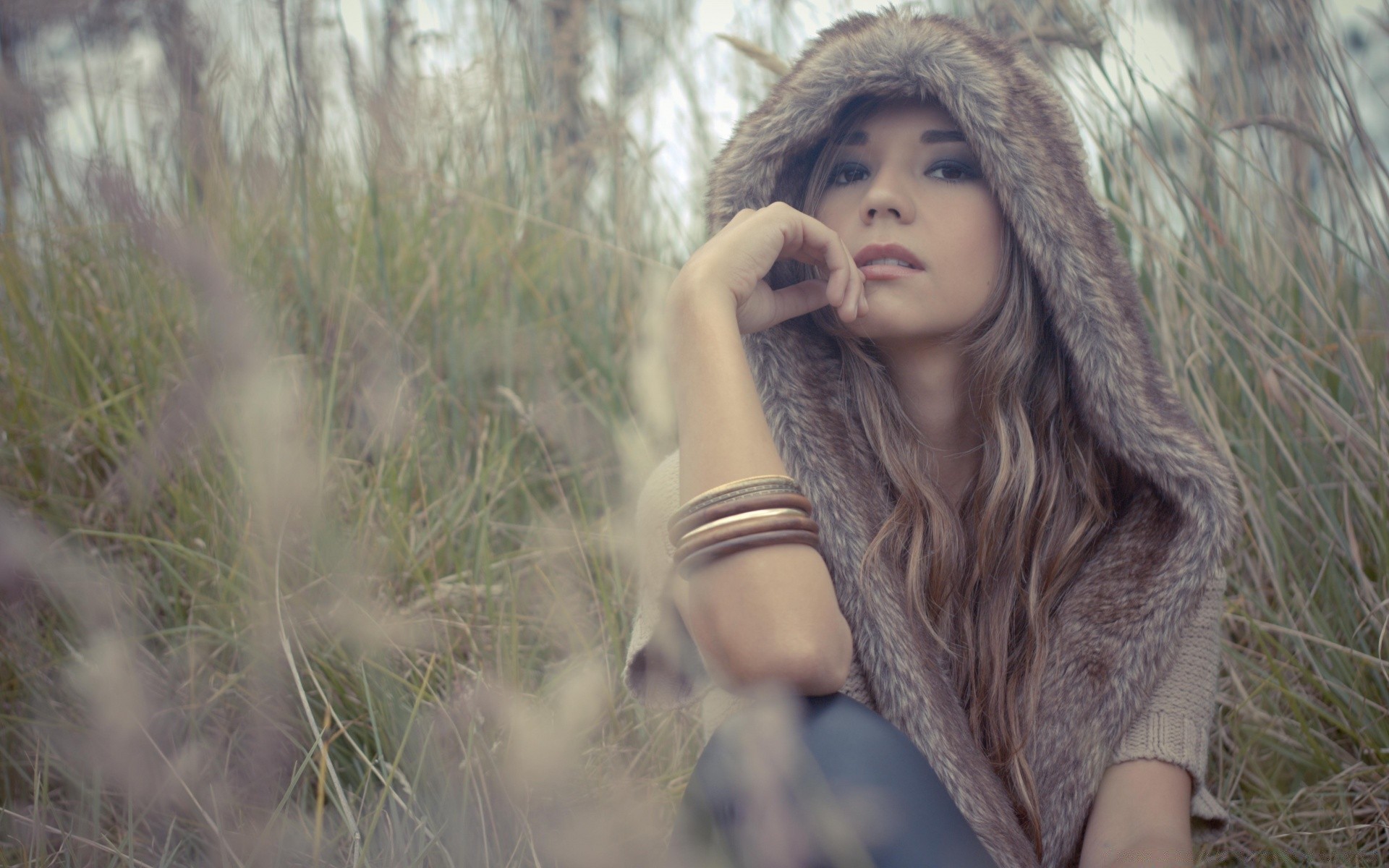 altre ragazze natura bella ragazza ritratto donna all aperto modello estate autunno parco erba moda uno capelli adulto