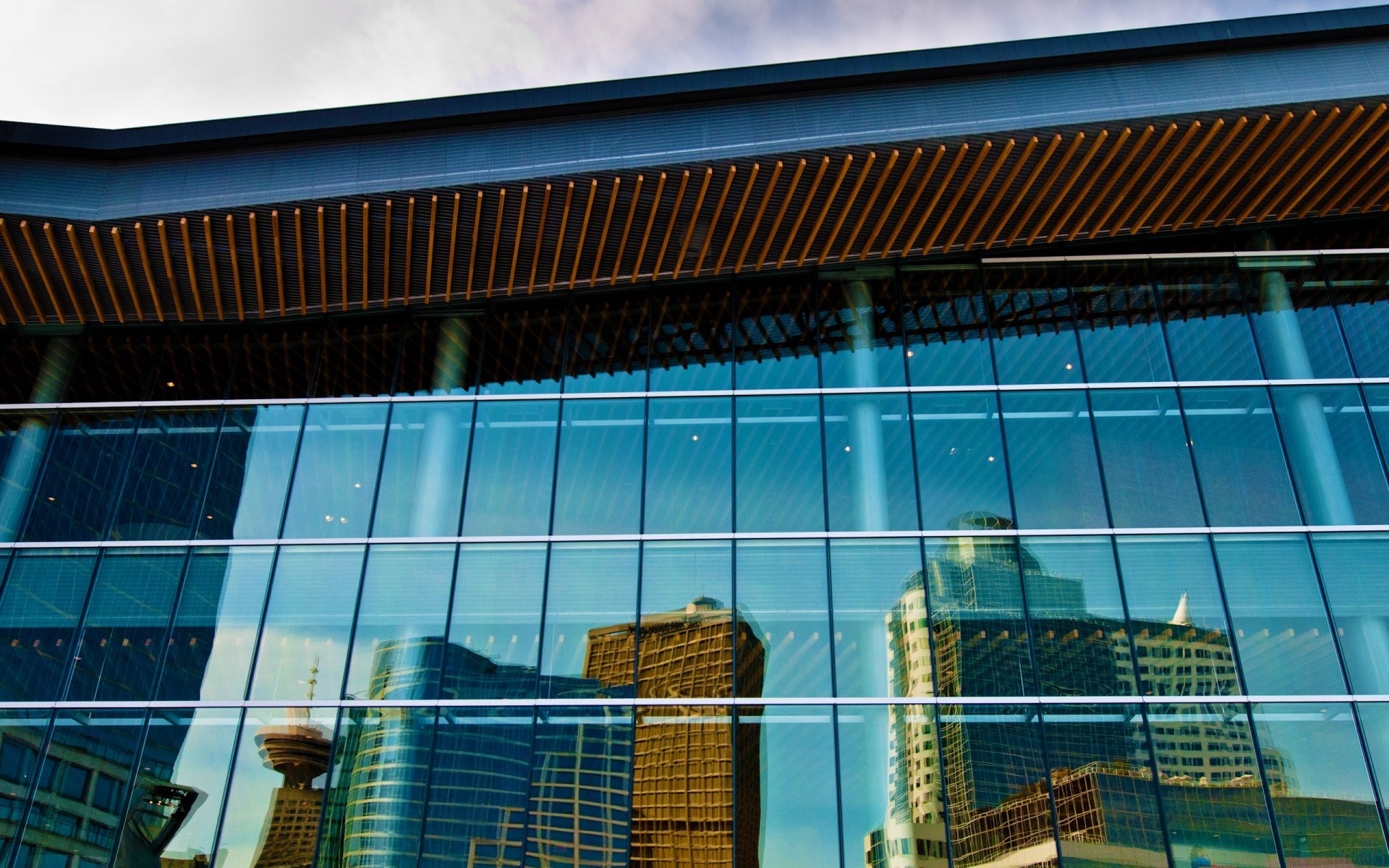 haus und interieur glas architektur haus modern fenster stadt reflexion städtisch geschäft bau himmel büro dach technologie perspektiven