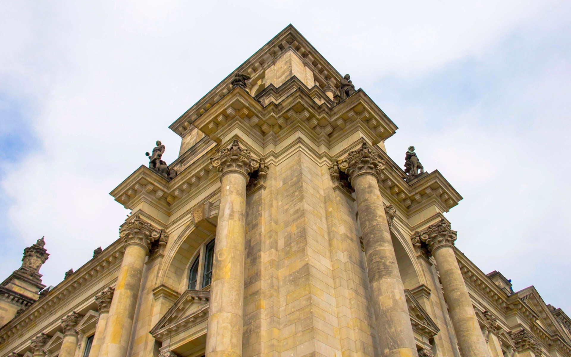 dom i wnętrze architektura religia dom podróże niebo stary turystyka kościół miasto starożytny kultura rzeźba pomnik wieża światło dzienne katedra kamień sztuka na zewnątrz