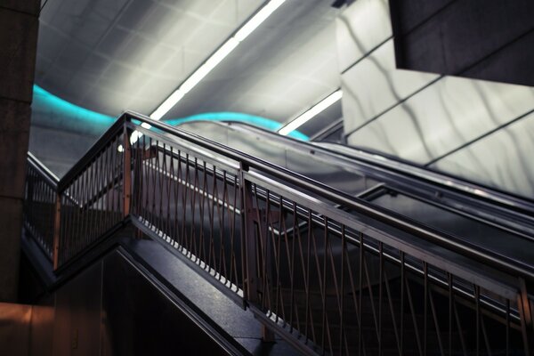 Escalera aérea en el aeropuerto