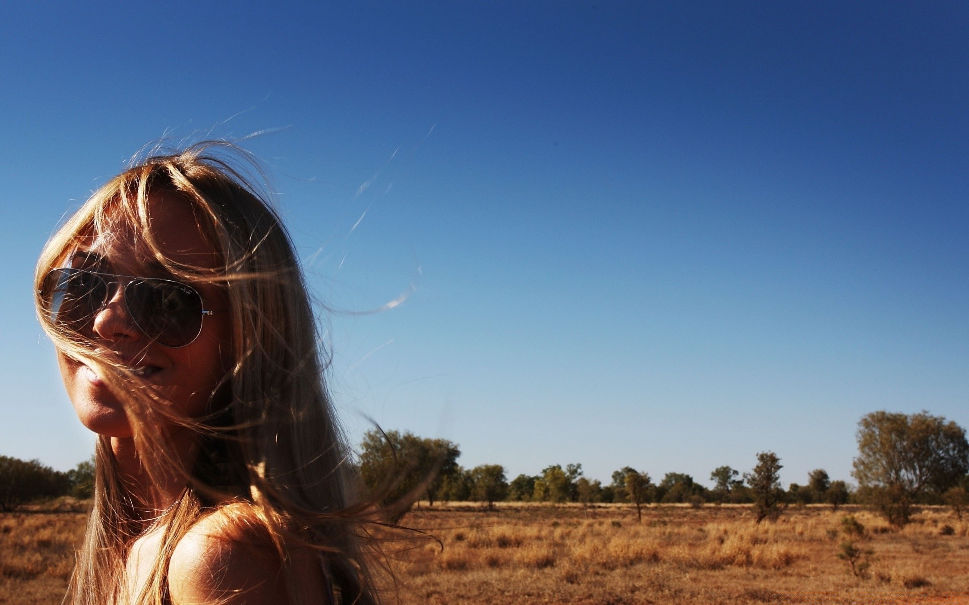 otras chicas cielo paisaje naturaleza puesta de sol chica al aire libre campo sol retrato viajes solo buen tiempo luz verano adulto