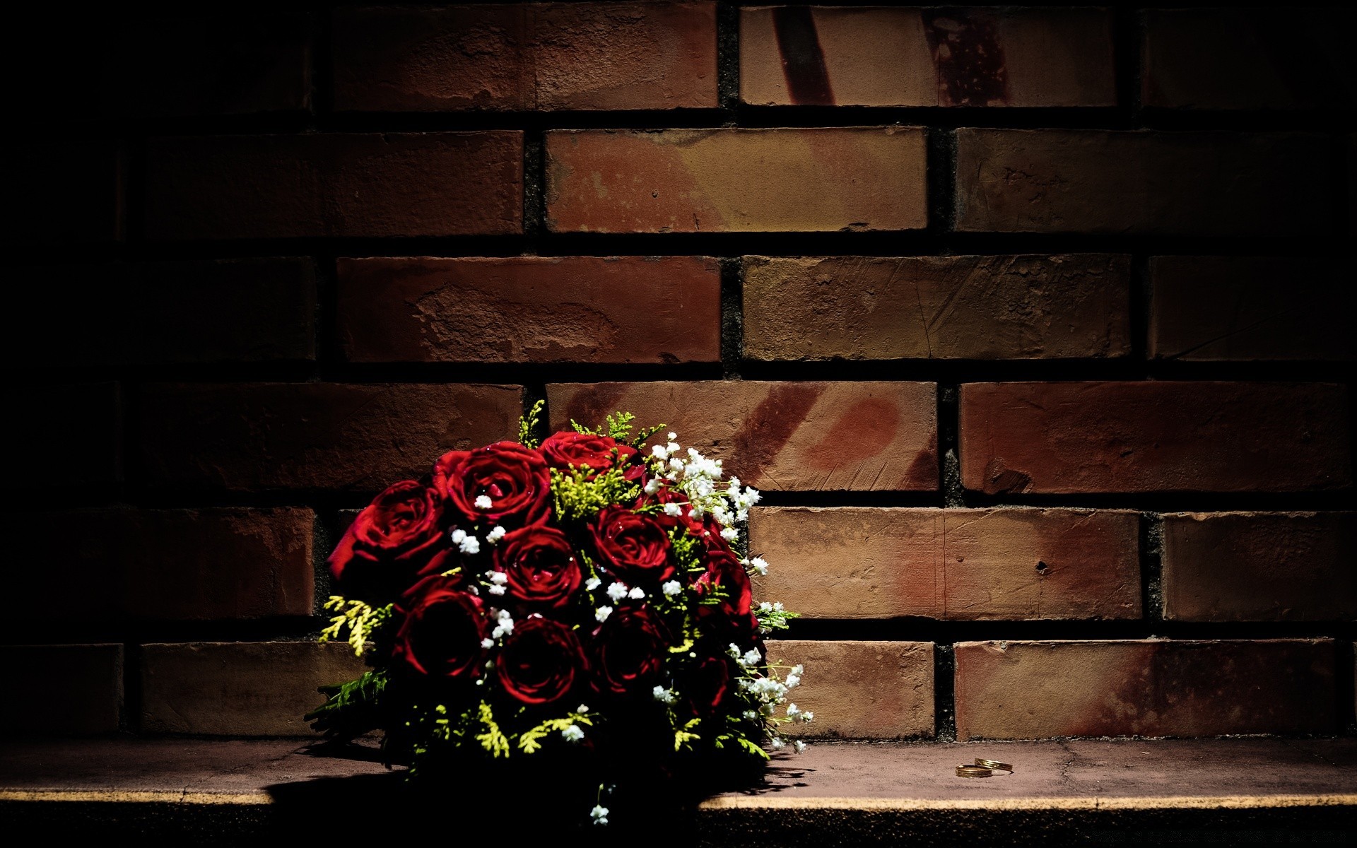 coeurs mur sombre vieux bureau brique vintage décoration