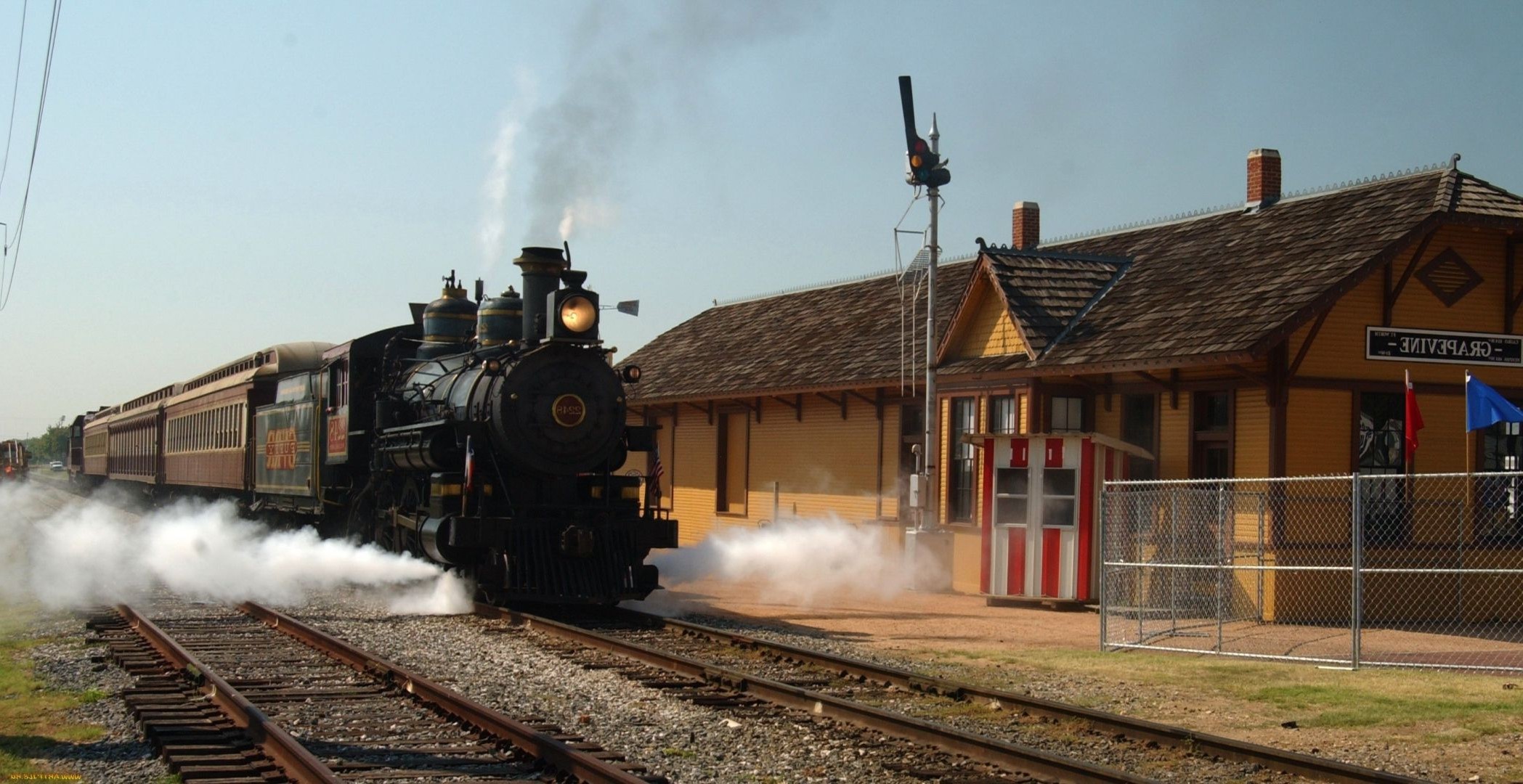 trains ferroviaire train moteur vapeur piste système de transport fumée voiture voyage lumière du jour charbon station