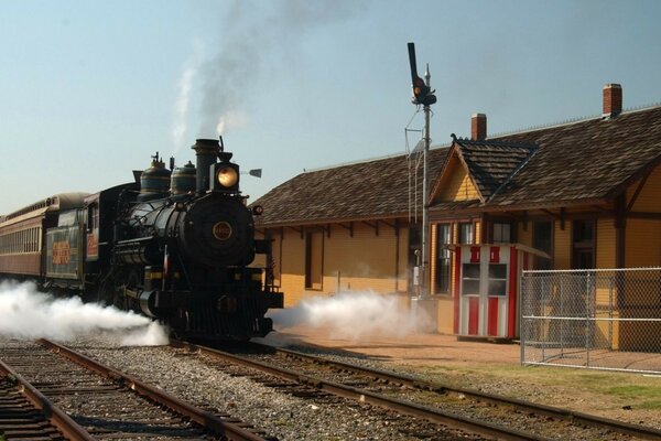 Eine Dampflokomotive auf Kohlen. Wildes Texas