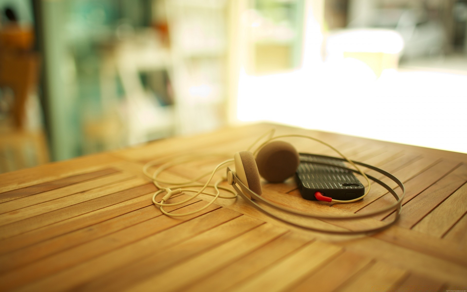 music table wood furniture indoors room desk blur business inside restaurant seat wooden office family coffee