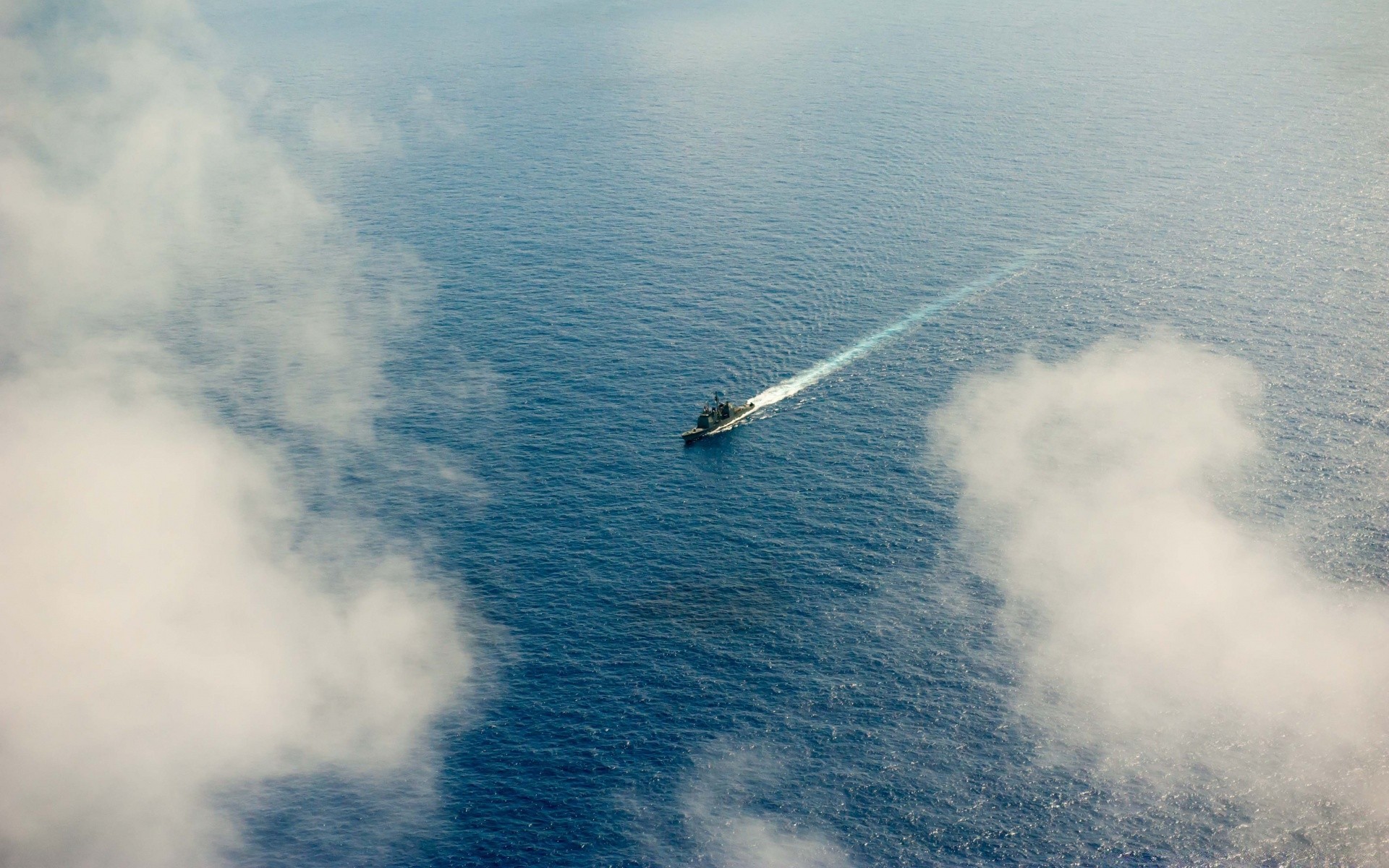 waffen und armee wasser flugzeug landschaft himmel rauch wetter meer ozean sturm wind tageslicht reisen