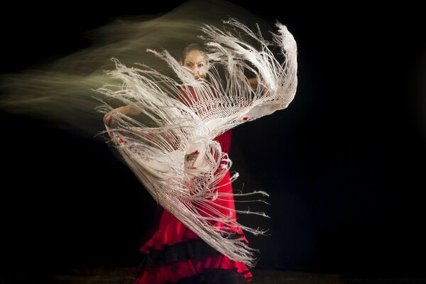 El arte de la danza hermosa chica