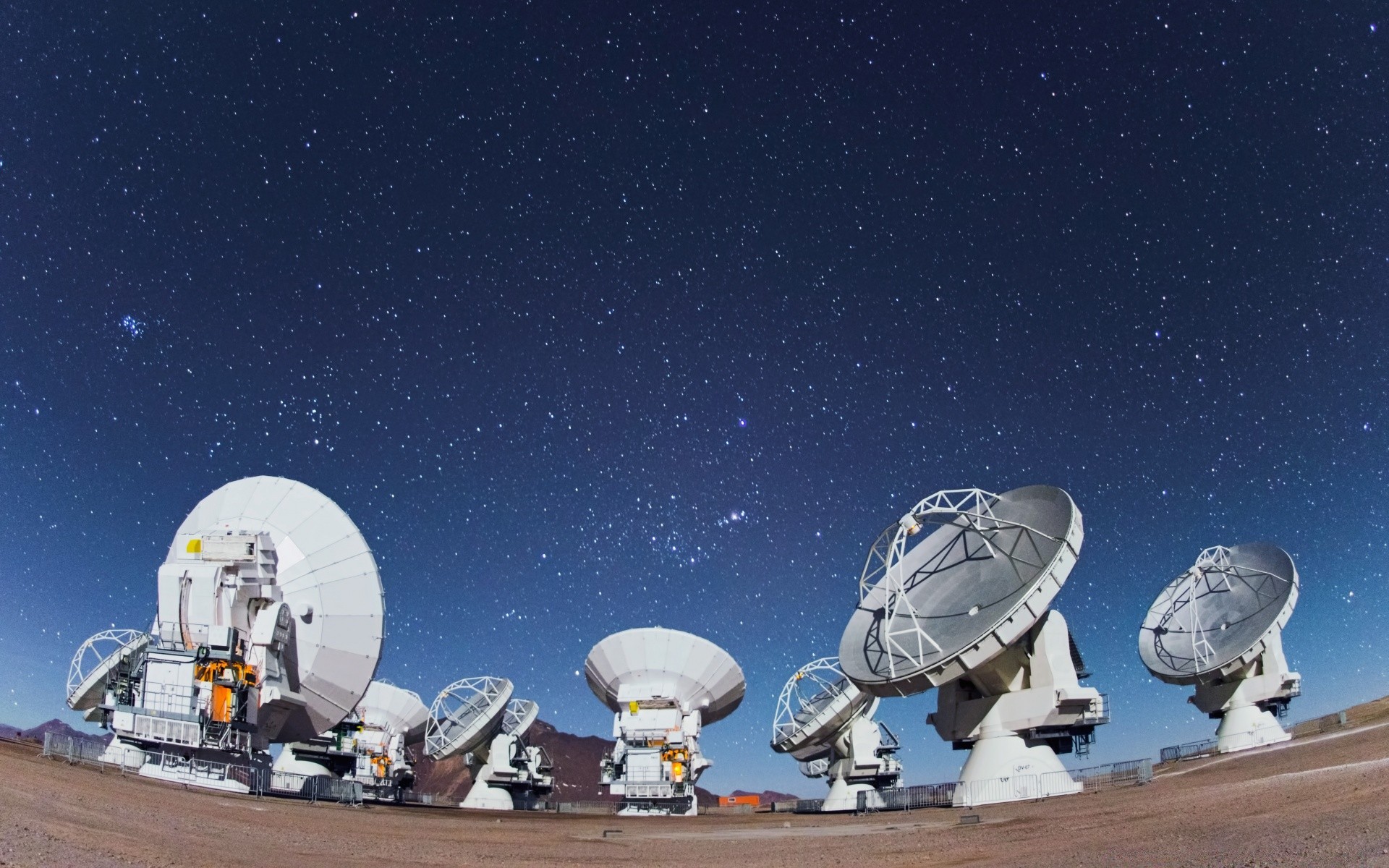 statki kosmiczne satelita astronomia obserwatorium eksploracja teleskop niebo nauka przestrzeń księżyc statek kosmiczny antena bezprzewodowy technologia istota pozaziemska światło dzienne radar na zewnątrz planety podróże