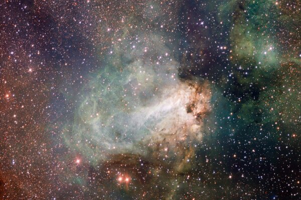 Nebulose colorate e luminose nello spazio esterno