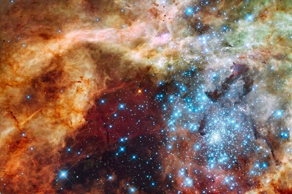 Una grande nebulosa nello spazio esterno