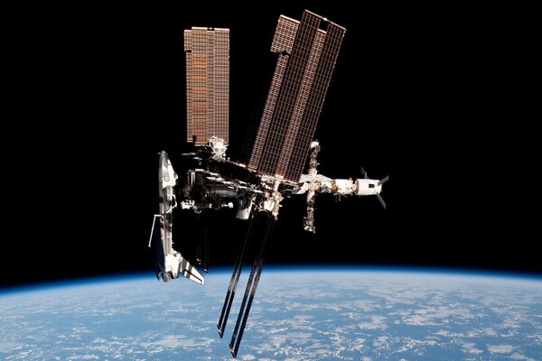 Station scientifique spatiale en orbite