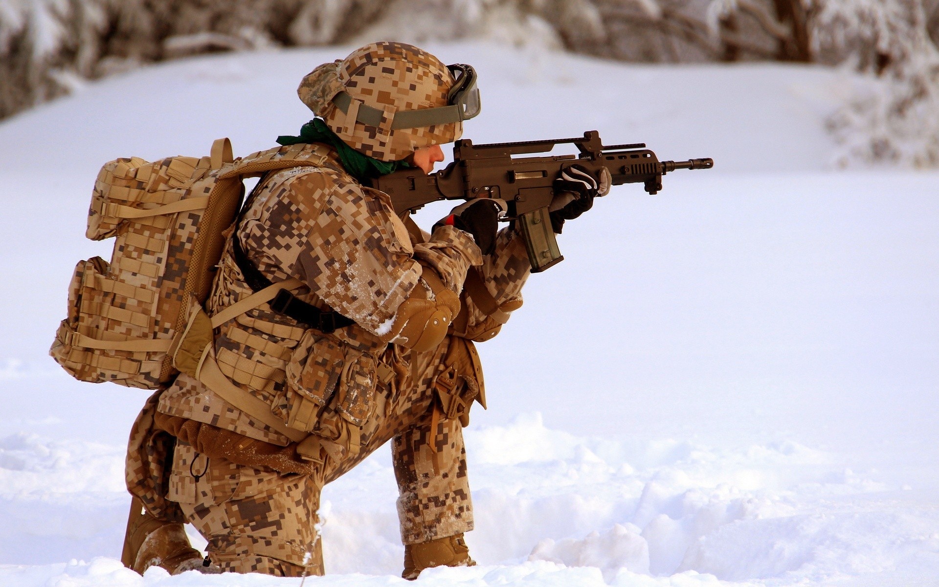 infanterie neige hiver militaire arme guerre un soldat pistolet loisirs adulte lumière du jour à l extérieur homme armée action