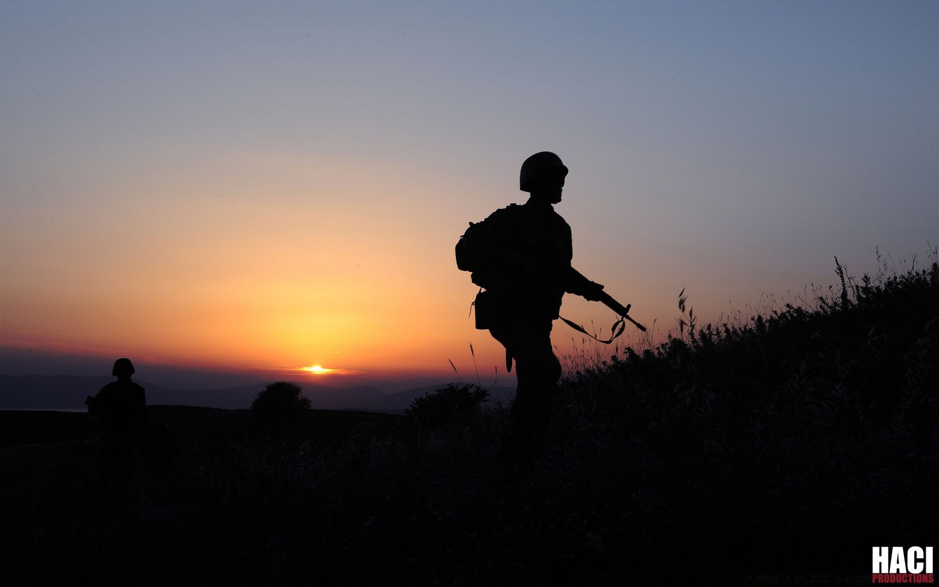 infanterie sonnenuntergang hintergrundbeleuchtung silhouette dämmerung abend dämmerung himmel landschaft sonne im freien mann licht urlaub reisen gutes wetter