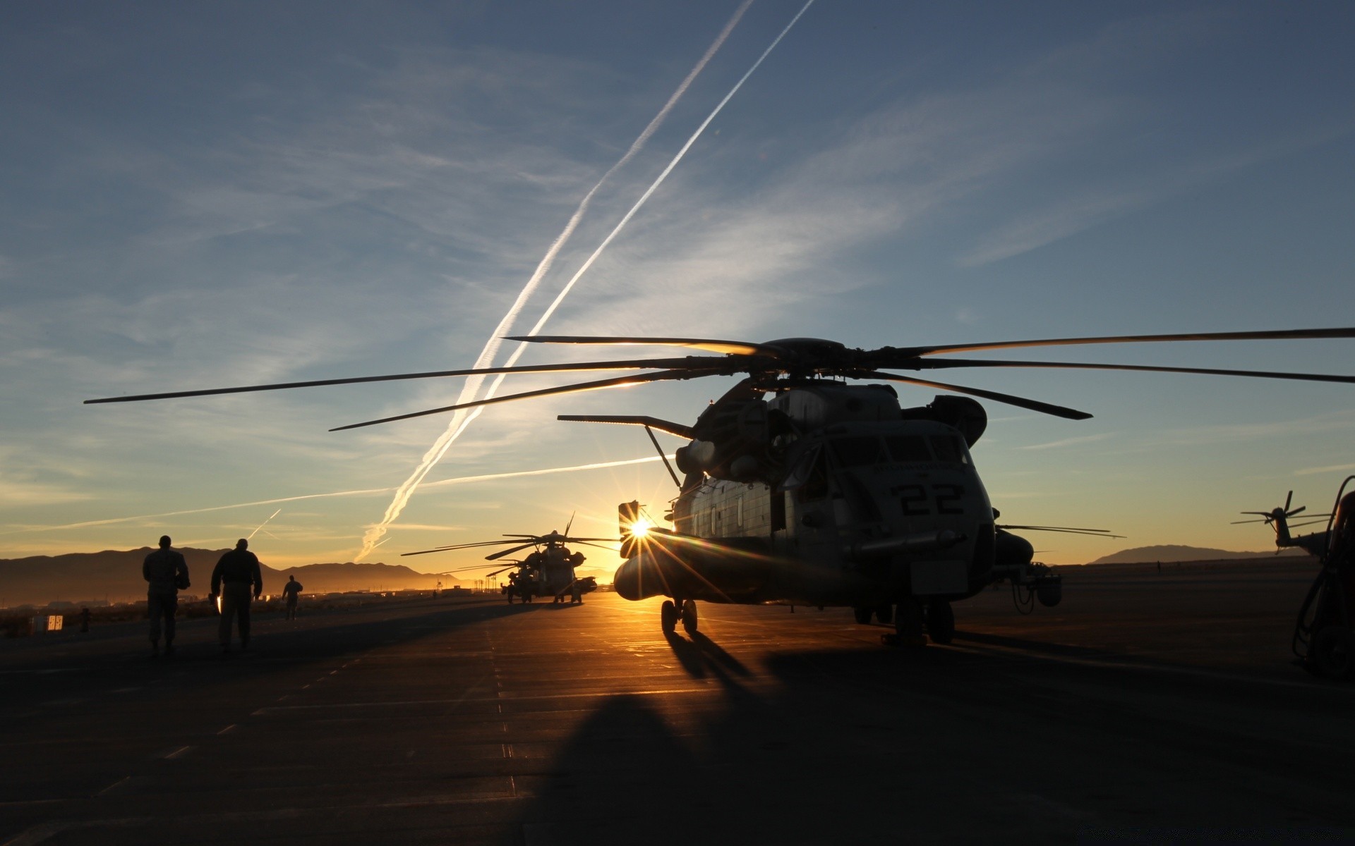 aviação avião helicóptero avião carro sistema de transporte militar aeroporto ar voo viajar pôr do sol economia voar avião céu