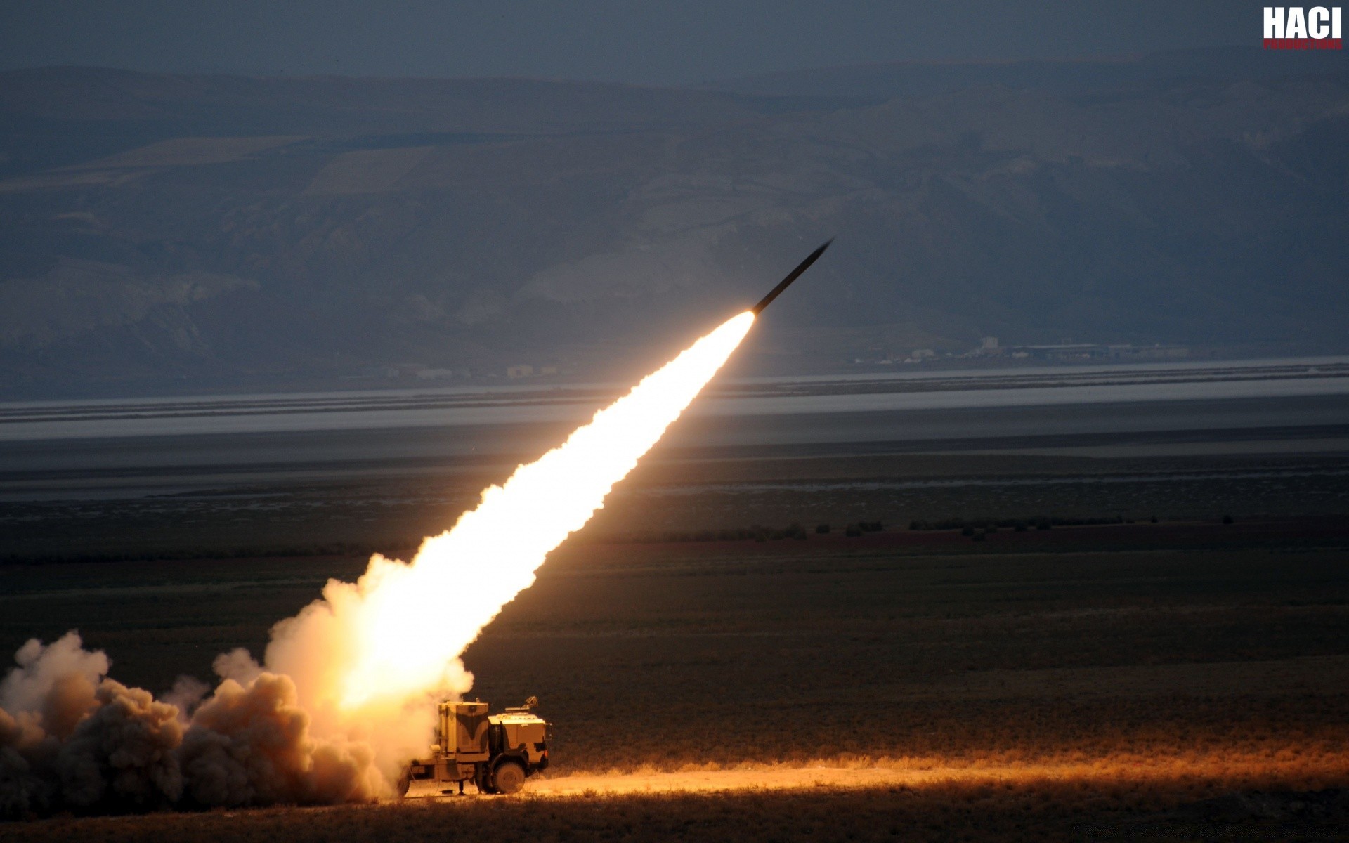 armas e exército militar carro avião fumaça bomba foguete avião guerra exército armas batalha chamas nave espacial