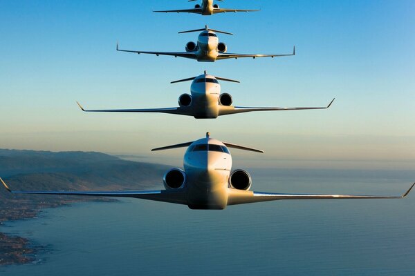 Aviazione, acrobazia nel cielo infinito