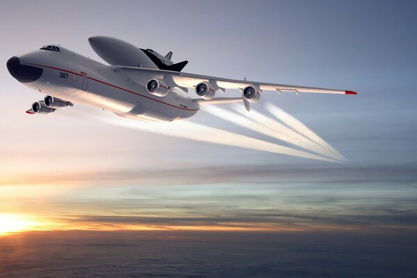 تحلق طائرة بيضاء في السماء
