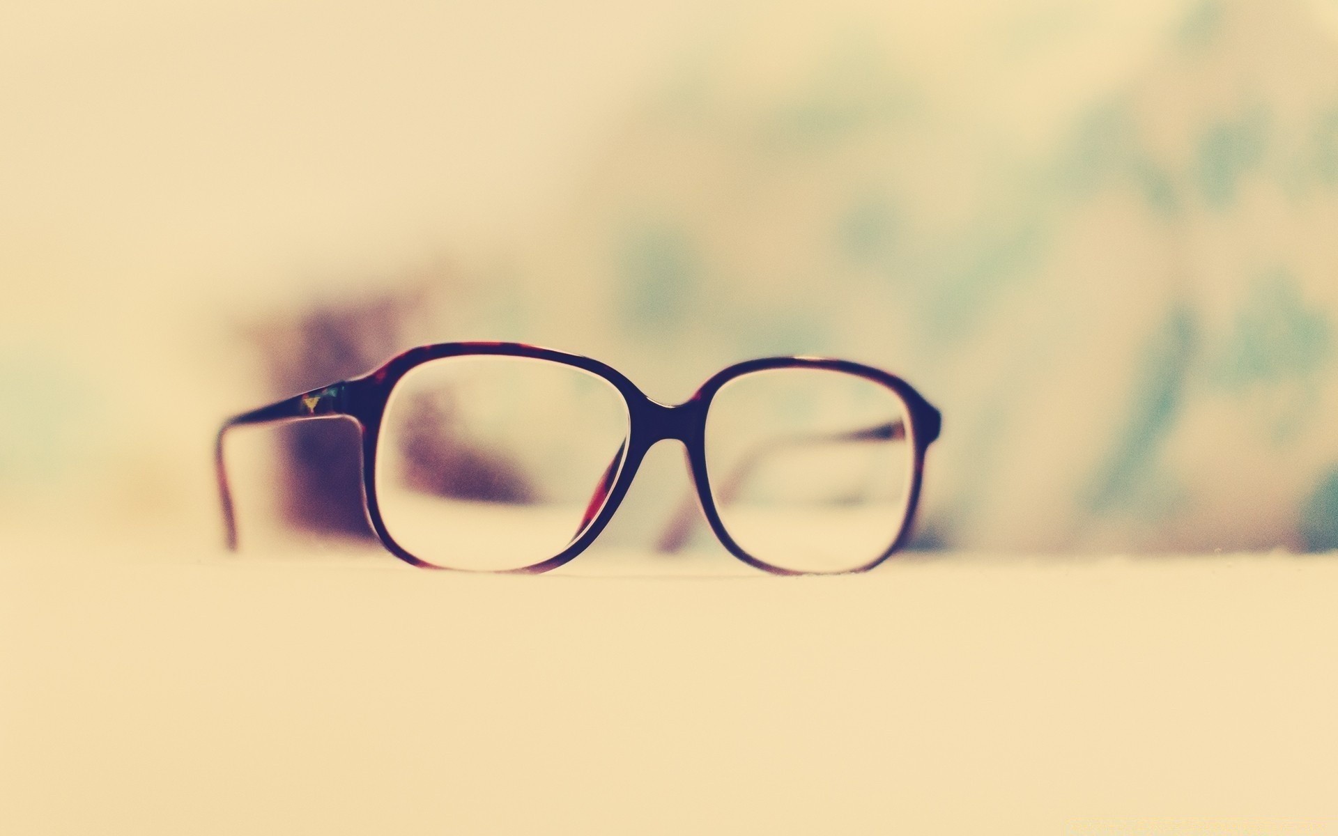 Отражение в очках без смс