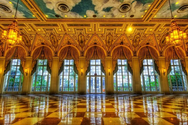 Architecture of the hall in the Royal Palace