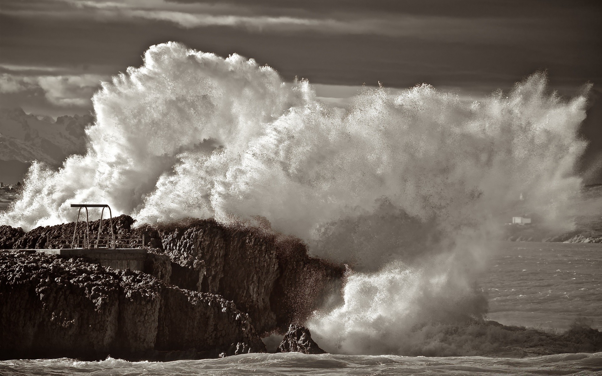 jahrgang wasser sturm ozean strand landschaft meer winter katastrophe rauch meer infrarot monochrom reisen fluss himmel landschaft sonnenuntergang schnee im freien