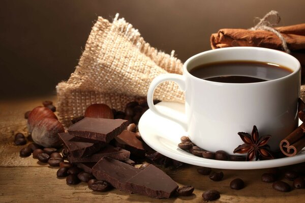 Taza de café blanco chocolate Desayuno Bodegón