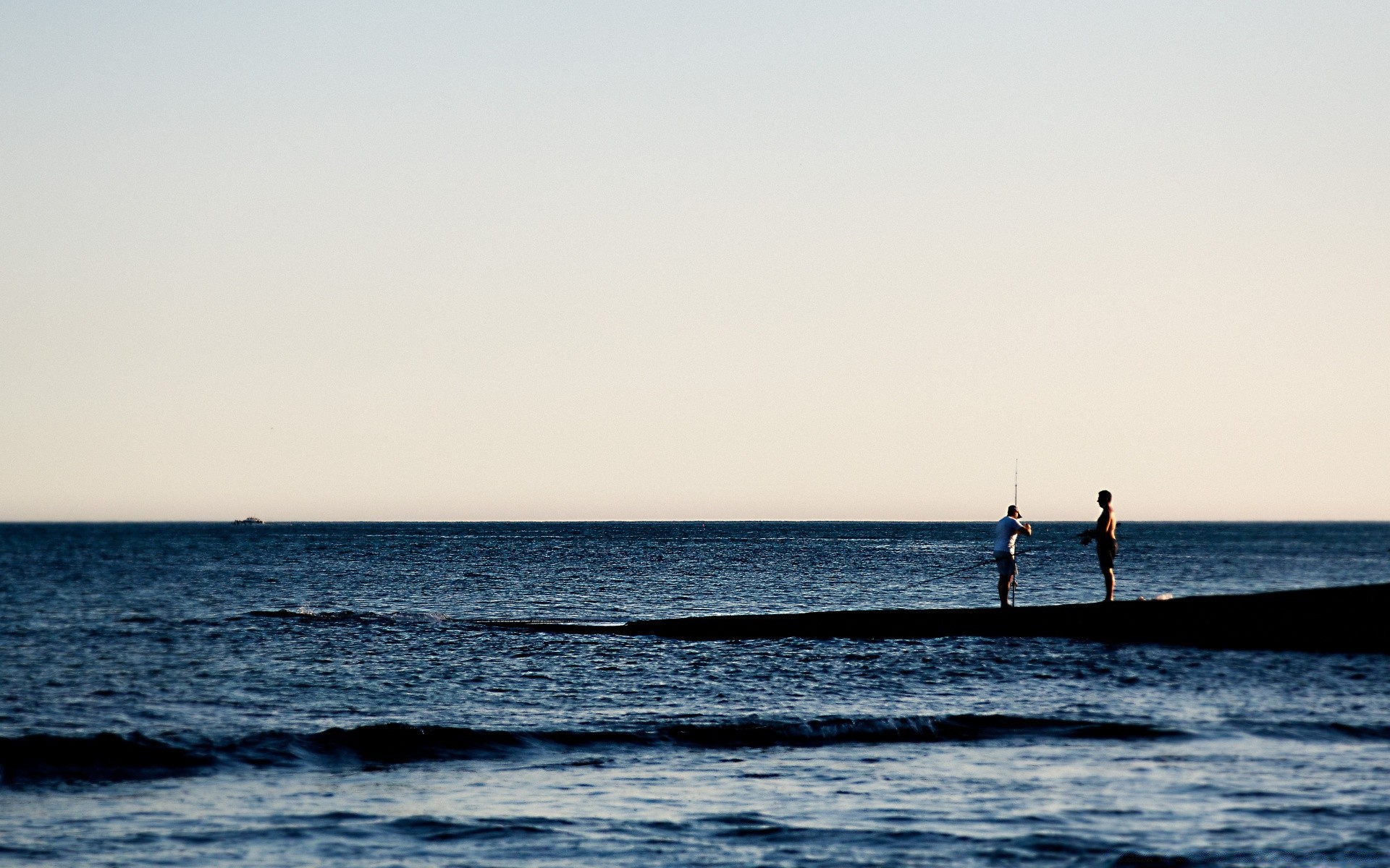 jahrgang wasser meer sonnenuntergang dämmerung strand ozean landschaft sonne himmel natur dämmerung boot landschaft sommer see