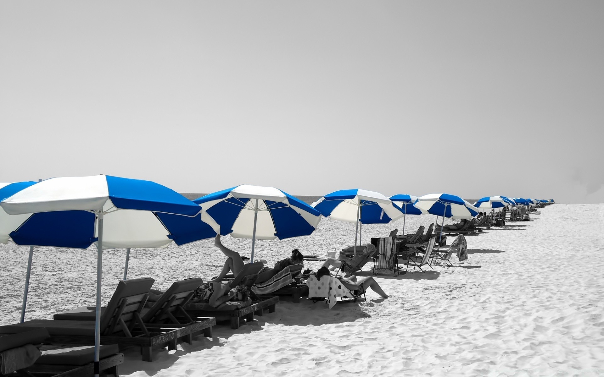 vintage spiaggia viaggi mare acqua mare oceano vacanza ombrello cielo sedia turismo resort auto paesaggio neve spiaggia inverno tempo libero relax resto