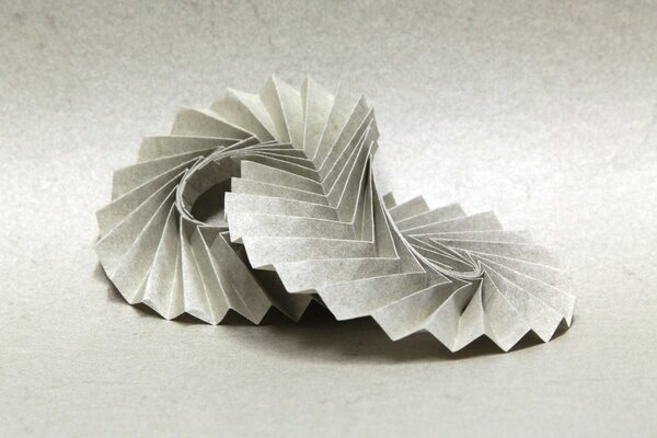 Carta scala figura origami