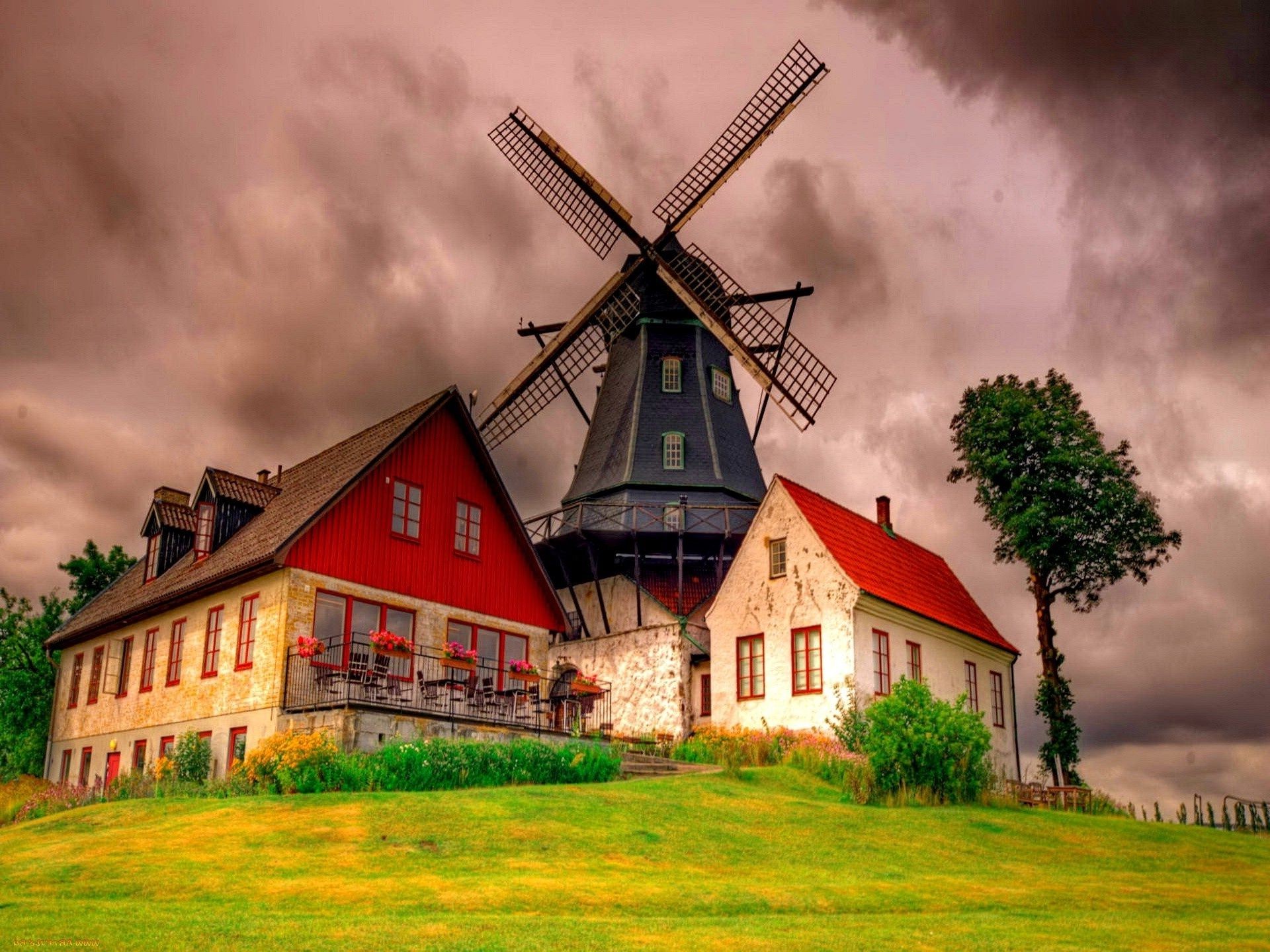 häuser und ferienhäuser windpocken architektur haus himmel im freien gras des ländlichen raumes bauernhof landschaft haus landschaft reisen natur alt traditionell schleifer wolke landwirtschaft