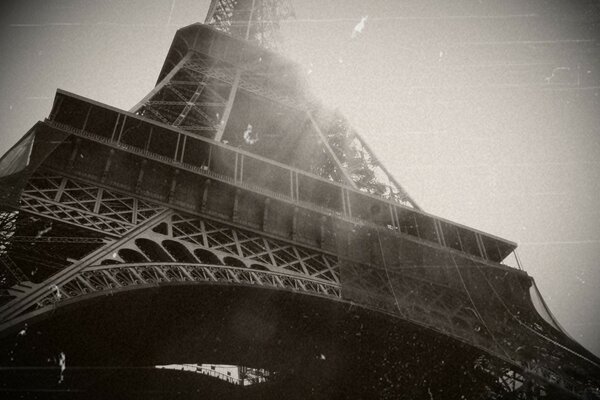 埃菲尔铁塔的复古照片