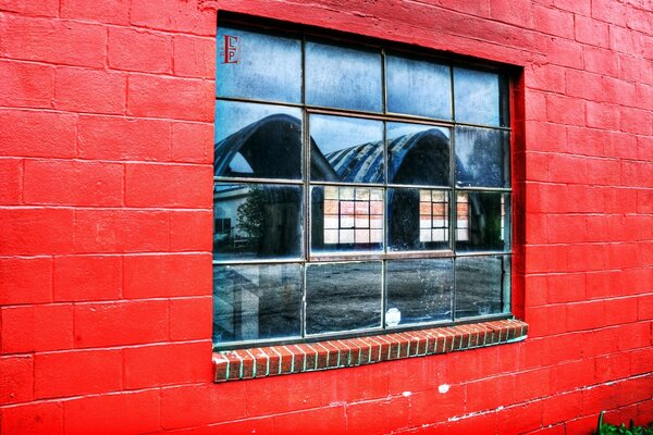 Pared Vintage roja con ventana