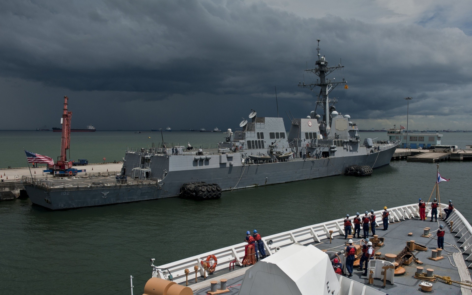 armi ed esercito moto d acqua nave automobile porto nave militare marina sistema di trasporto acqua barca molo mare porto viaggi nave da crociera