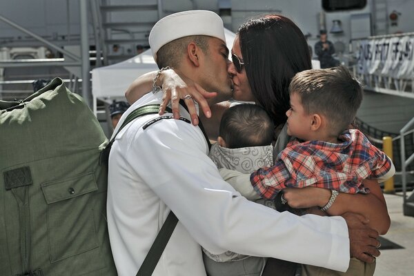 The infantryman s farewell to his family