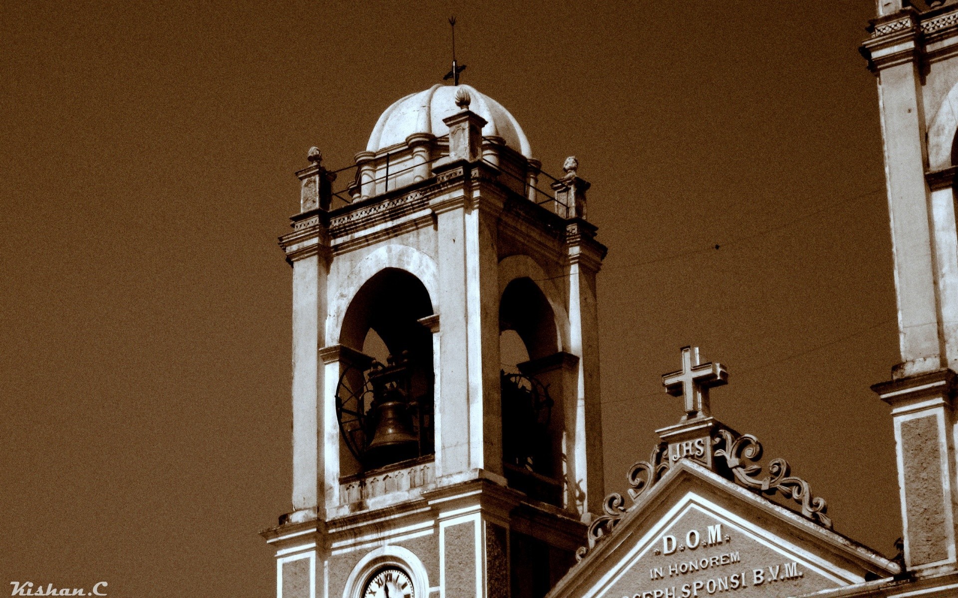 vintage architektura podróże religia kościół na zewnątrz niebo starożytny stary dom miasto światło dzienne wieża krzyż